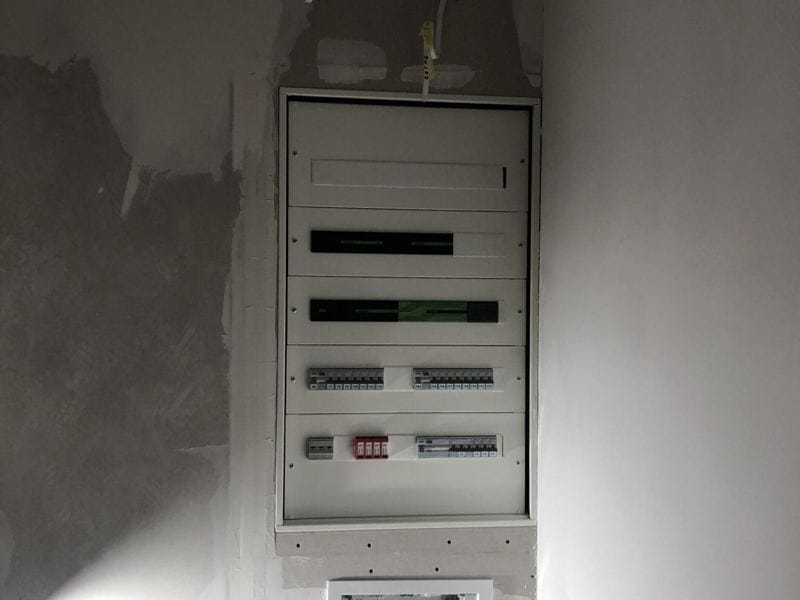 Inteligentny apartament w Sopocie Rozdzielnica w inteligentnym apartamencie w Sopocie